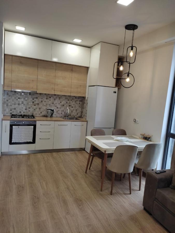 Апартаменты Lovely & Cozy In Isani