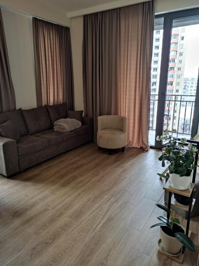 Апартаменты Lovely & Cozy In Isani *