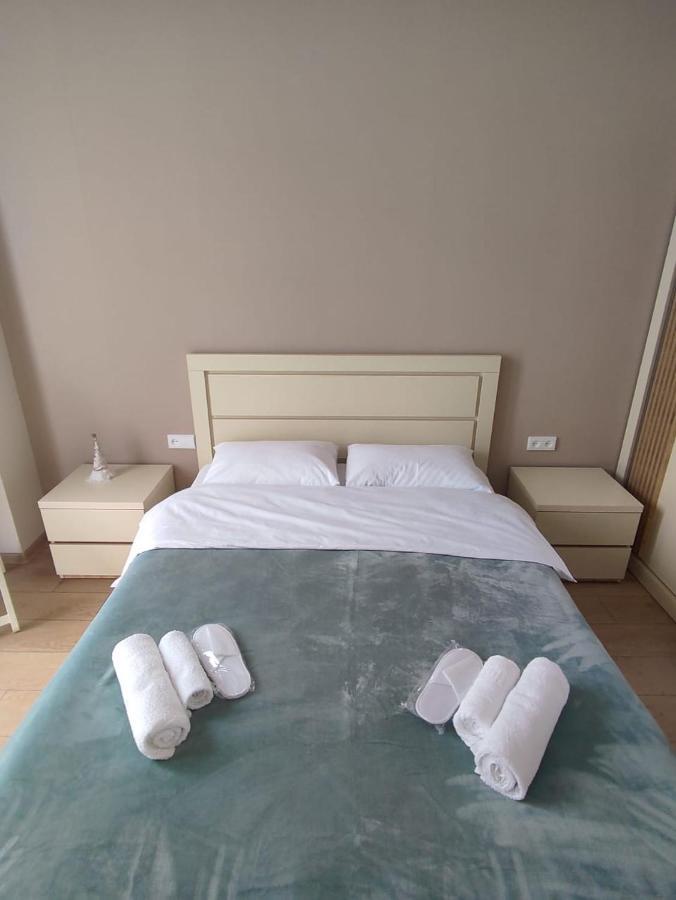 Lovely & Cozy In Isani Апартаменты